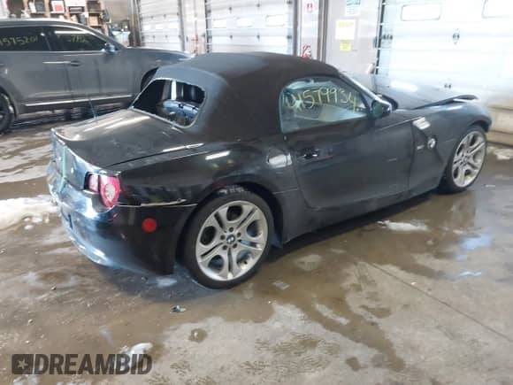 2005 BMW Z4 3.0i с VIN 4USBT53545LU09378, выставлен на аукционе IAAI как лот 41579934 с пробегом Не указан миль и . История ставок и продаж доступна на DreamBid. Изображение 4.