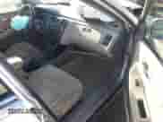 1998 Honda Accord LX z VIN 1HGCG1642WA070628, wystawiony jako IAAI lot #41457636 z przebiegiem 260 036 mil mil oraz . Historia ofert i sprzedaży dostępna na DreamBid. Obrazek 5.