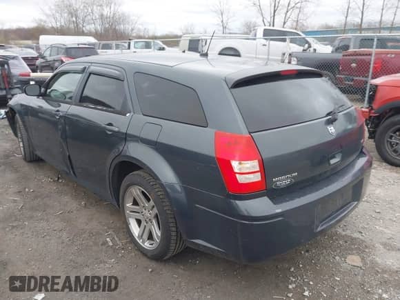 2008 Dodge Magnum SXT with VIN 2D4FV37VX8H225695, listed as a IAAI auction lot 42037741 with 196,099 mi miles and . Bid and sale history available at DreamBid. Image 3.