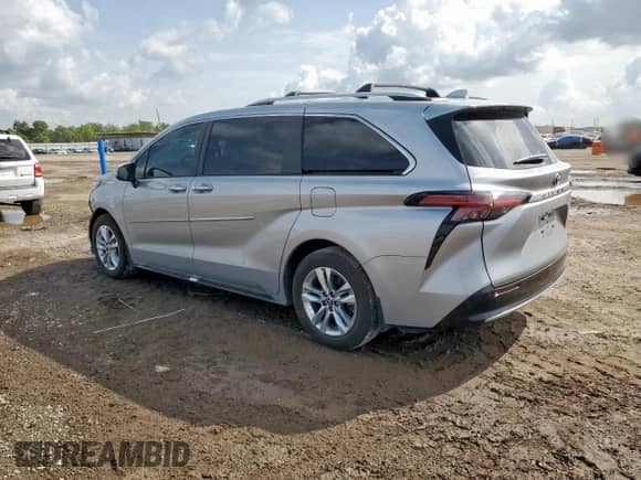 2024 Toyota Sienna Limited с VIN 5TDZRKEC9RS181136, выставлен на аукционе Copart как лот 64424245 с пробегом 26 062 миль миль и Списание • Salvage title. История ставок и продаж доступна на DreamBid. Изображение 2.