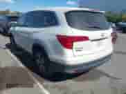 2017 Honda Pilot EX-L z VIN 5FNYF5H76HB027541, wystawiony jako IAAI lot #43428274 z przebiegiem 142 113 mil mil oraz . Historia ofert i sprzedaży dostępna na DreamBid. Obrazek 3.