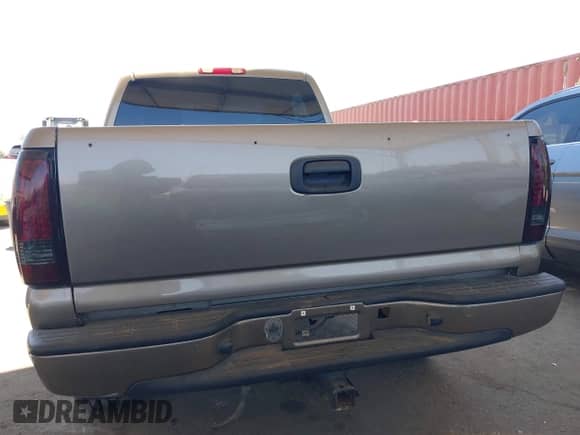 2002 Chevrolet Silverado 1500 LS с VIN 1GCEC14T22Z194035, выставлен на аукционе IAAI как лот 42620023 с пробегом Не указан миль и . История ставок и продаж доступна на DreamBid. Изображение 17.