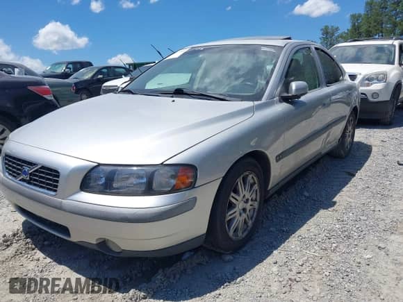 2004 Volvo S60 с VIN YV1RS61T442325316, выставлен на аукционе IAAI как лот 42317785 с пробегом Не указан миль и . История ставок и продаж доступна на DreamBid. Изображение 2.