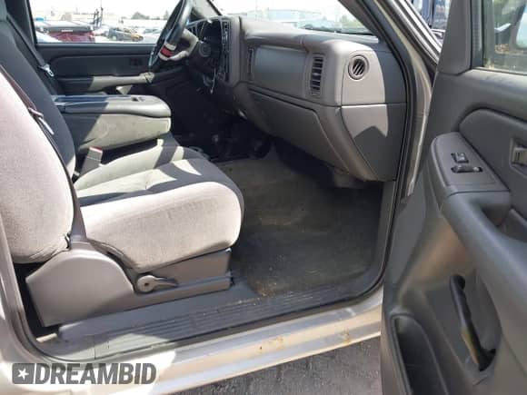 2007 Chevrolet Silverado 1500 LS с VIN 2GCEK13V271122242, выставлен на аукционе IAAI как лот 43086896 с пробегом 171 535 миль миль и . История ставок и продаж доступна на DreamBid. Изображение 5.