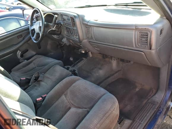 2003 Chevrolet Silverado 2500HD Work Truck с VIN 1GCHK24UX3E175627, выставлен на аукционе Copart как лот 85328614 с пробегом 179 613 миль миль и Списание • Salvage title. История ставок и продаж доступна на DreamBid. Изображение 8.