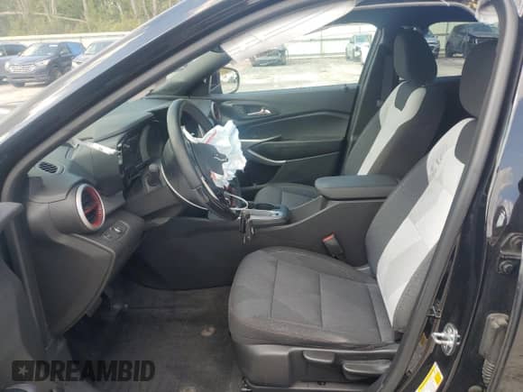 2024 Chevrolet Trax 1RS with VIN KL77LGE29RC040420, listed as a Copart auction lot 80328355 with 28,718 mi miles and Salvage title. Bid and sale history available at DreamBid. Image 7.