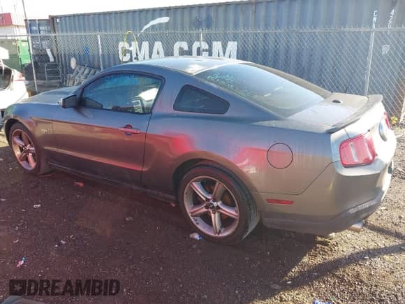 2010 Ford Mustang GT с VIN 1ZVBP8CH1A5159101, выставлен на аукционе IAAI как лот 43481196 с пробегом 260 526 миль миль и . История ставок и продаж доступна на DreamBid. Изображение 3.