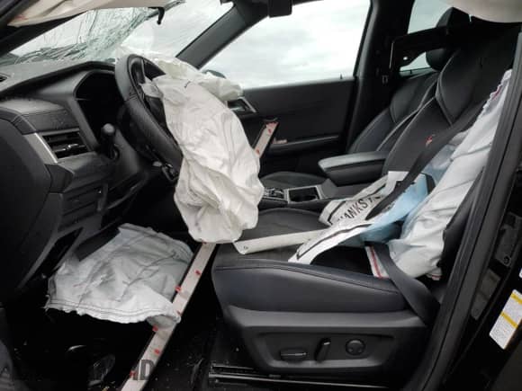 2023 Mitsubishi Outlander SE with VIN JA4J4UA85PZ040370, listed as a Copart auction lot 69807895 with Not provided miles and Salvage title. Bid and sale history available at DreamBid. Image 7.