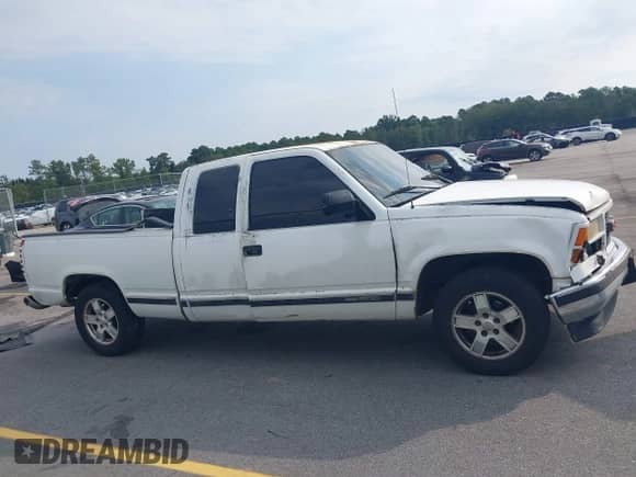1998 GMC Sierra 1500 с VIN 2GTEC19R7W1537272, выставлен на аукционе IAAI как лот 43225727 с пробегом 251 502 миль миль и . История ставок и продаж доступна на DreamBid. Изображение 14.