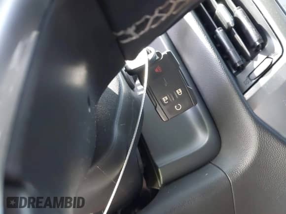 2019 Chevrolet Silverado 1500 LT z VIN 2GCRCPEC3K1155546, wystawiony jako IAAI lot #42418387 z przebiegiem 84 323 mil mil oraz . Historia ofert i sprzedaży dostępna na DreamBid. Obrazek 11.