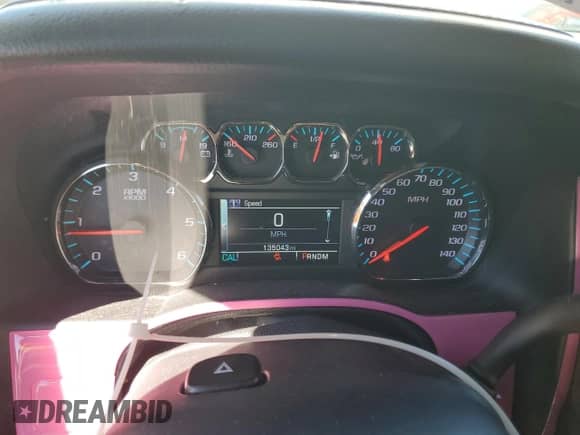 2015 Chevrolet Suburban LTZ с VIN 1GNSKKKC9FR519338, выставлен на аукционе Copart как лот 71203375 с пробегом 135 043 миль миль и Чистый • Clean title. История ставок и продаж доступна на DreamBid. Изображение 9.