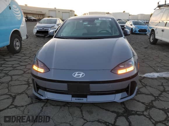 2023 Hyundai Ioniq 6 Limited с VIN KMHM54AA7PA035443, выставлен на аукционе Copart как лот 80313004 с пробегом 9 268 миль миль и Списание • Salvage title. История ставок и продаж доступна на DreamBid. Изображение 5.
