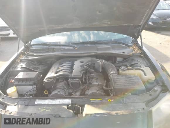 2005 Dodge Magnum SXT with VIN 2D4GZ48VX5H638063, listed as a IAAI auction lot 42755527 with 203,621 mi miles and . Bid and sale history available at DreamBid. Image 10.