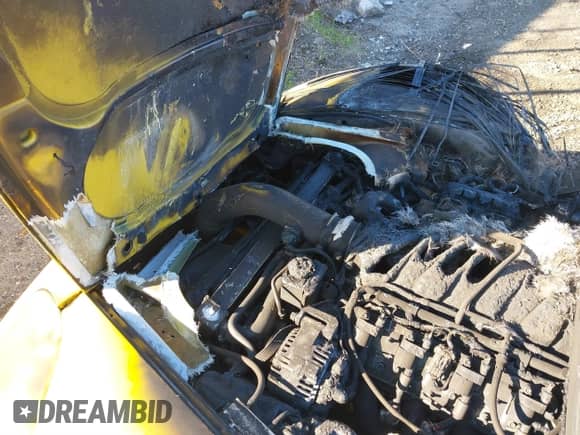 2006 Chevrolet Corvette Z06 с VIN 1G1YY26E065101246, выставлен на аукционе IAAI как лот 41198786 с пробегом Не указан миль и . История ставок и продаж доступна на DreamBid. Изображение 13.