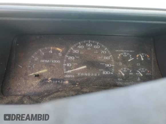 1995 GMC Sierra 1500 с VIN 1GTEC14Z4SZ551770, выставлен на аукционе Copart как лот 54618585 с пробегом 2 364 247 миль миль и Списание • Salvage title. История ставок и продаж доступна на DreamBid. Изображение 9.