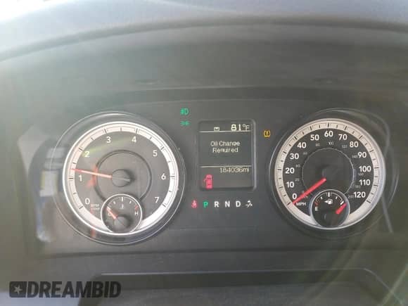 2014 Ram 1500 Tradesman with VIN 3C6JR6AT8EG305276, listed as a Copart auction lot 75810954 with 184,036 mi miles and Salvage title. Bid and sale history available at DreamBid. Image 9.