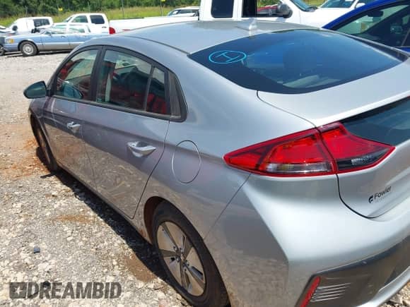 2021 Hyundai Ioniq Blue с VIN KMHC65LC8MU245363, выставлен на аукционе IAAI как лот 42654074 с пробегом 51 709 миль миль и . История ставок и продаж доступна на DreamBid. Изображение 3.