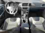 2016 Volvo S60 T5 Platinum с VIN YV4612UM2G2001288, выставлен на аукционе Copart как лот 46215315 с пробегом 124 728 миль миль и Списание • Salvage title. История ставок и продаж доступна на DreamBid. Изображение 8.