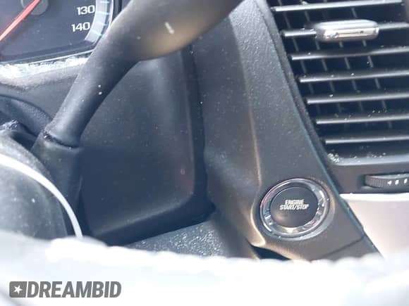 2018 Chevrolet Tahoe LT z VIN 1GNSKBKC9JR202765, wystawiony jako IAAI lot #43149820 z przebiegiem 79 113 mil mil oraz . Historia ofert i sprzedaży dostępna na DreamBid. Obrazek 17.