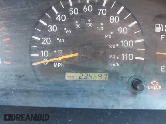 2000 Toyota Tacoma with VIN 4TAWM72N7YZ683933, listed as a IAAI auction lot 43154039 with 234,697 mi miles and . Bid and sale history available at DreamBid. Image 7.