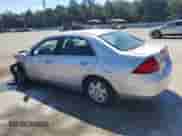 2007 Honda Accord LX z VIN 1HGCM56427A003156, wystawiony jako Copart lot #71123785 z przebiegiem 343 843 mil mil oraz Szkoda całkowita • Salvage title. Historia ofert i sprzedaży dostępna na DreamBid. Obrazek 2.