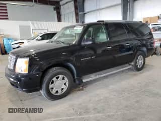 2006 Cadillac Escalade ESV с VIN 3GYFK66N56G105089, выставлен на аукционе Copart как лот 68340455 с пробегом 302 530 миль миль и Чистый • Clean title. История ставок и продаж доступна на DreamBid. Изображение 1.