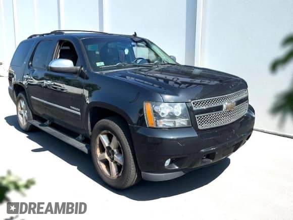 2010 Chevrolet Tahoe LTZ with VIN 1GNUKCE05AR239750, listed as a Copart auction lot 66030105 with 207,766 mi miles and Clean title. Bid and sale history available at DreamBid. Image 1.