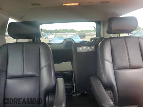 2008 Chevrolet Tahoe LTZ с VIN 1GNFK13018J225319, выставлен на аукционе Copart как лот 69062415 с пробегом 210 136 миль миль и Чистый • Clean title. История ставок и продаж доступна на DreamBid. Изображение 10.