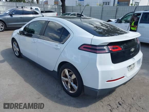 2012 Chevrolet Volt with VIN 1G1RD6E42CU102416, listed as a IAAI auction lot 43281226 with Not provided miles and . Bid and sale history available at DreamBid. Image 3.