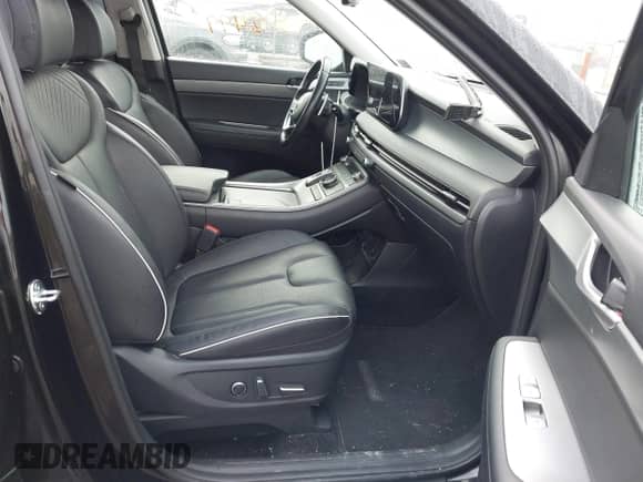 2024 Hyundai Palisade SEL z VIN KM8R4DGE2RU762428, wystawiony jako IAAI lot #43132499 z przebiegiem 24 811 mil mil oraz . Historia ofert i sprzedaży dostępna na DreamBid. Obrazek 5.