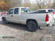 2006 Chevrolet Silverado 1500 LT1 z VIN 1GCEK19Z16Z220095, wystawiony jako IAAI lot #43547926 z przebiegiem 141 419 mil mil oraz . Historia ofert i sprzedaży dostępna na DreamBid. Obrazek 3.
