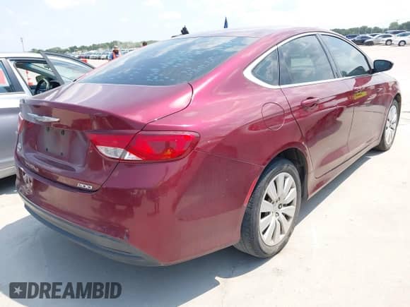 2015 Chrysler 200 LX с VIN 1C3CCCFBXFN550854, выставлен на аукционе IAAI как лот 43103868 с пробегом 164 877 миль миль и . История ставок и продаж доступна на DreamBid. Изображение 4.