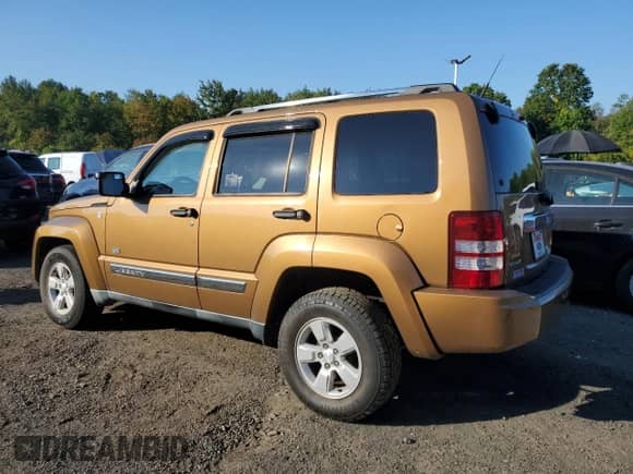 2011 Jeep Liberty Sport with VIN 1J4PN2GK4BW558107, listed as a Copart auction lot 81446795 with 169,300 mi miles and Clean title. Bid and sale history available at DreamBid. Image 2.