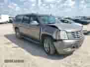 2012 Cadillac Escalade ESV Luxury с VIN 1GYS3HEF9CR263884, выставлен на аукционе Copart как лот 71485034 с пробегом 153 516 миль миль и Списание • Salvage title. История ставок и продаж доступна на DreamBid. Изображение 4.