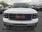 2010 GMC Sierra 1500 SLT с VIN 3GTRKWE3XAG183055, выставлен на аукционе Copart как лот 81366215 с пробегом 137 324 миль миль и Списание • Salvage title. История ставок и продаж доступна на DreamBid. Изображение 5.