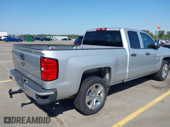 2017 Chevrolet Silverado 1500 Custom с VIN 1GCRCPEC6HZ290147, выставлен на аукционе IAAI как лот 42013613 с пробегом 179 079 миль миль и . История ставок и продаж доступна на DreamBid. Изображение 4.