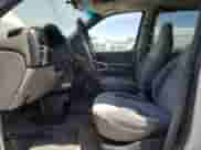 1997 Chevrolet Venture z VIN 1GNDU06E5VD154901, wystawiony jako Copart lot #59965545 z przebiegiem 139 060 mil mil oraz Czysty tytuł • Clean title. Historia ofert i sprzedaży dostępna na DreamBid. Obrazek 7.