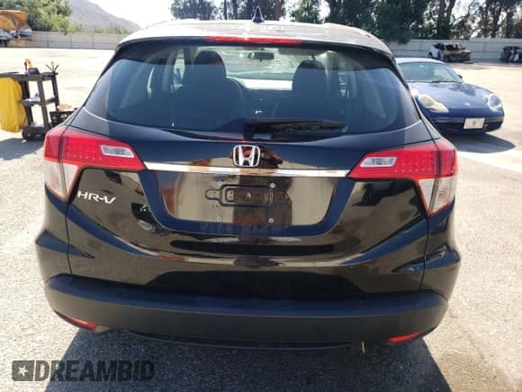 2022 Honda HR-V LX с VIN 3CZRU5H39NM726249, выставлен на аукционе Copart как лот 84273785 с пробегом 11 765 миль миль и Списание • Salvage title. История ставок и продаж доступна на DreamBid. Изображение 6.