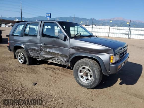 1993 Nissan Pathfinder SE с VIN JN8HD17Y9PW130492, выставлен на аукционе Copart как лот 71200895 с пробегом 141 131 миль миль и Списание • Salvage title. История ставок и продаж доступна на DreamBid. Изображение 4.