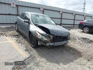 2012 Honda Accord LX z VIN 1HGCP2F33CA165028, wystawiony jako IAAI lot #43384122 z przebiegiem 221 848 mil mil oraz . Historia ofert i sprzedaży dostępna na DreamBid. Obrazek 1.