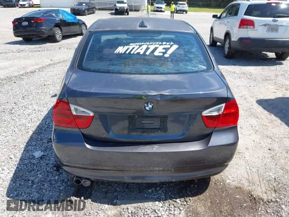 2007 BMW 3 Series 328i z VIN WBAVA33587KX81194, wystawiony jako IAAI lot #43087942 z przebiegiem 168 267 mil mil oraz . Historia ofert i sprzedaży dostępna na DreamBid. Obrazek 16.