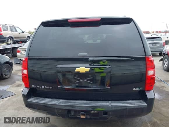 2012 Chevrolet Suburban LT с VIN 1GNSCJE08CR211338, выставлен на аукционе IAAI как лот 42504213 с пробегом 280 651 миль миль и . История ставок и продаж доступна на DreamBid. Изображение 16.
