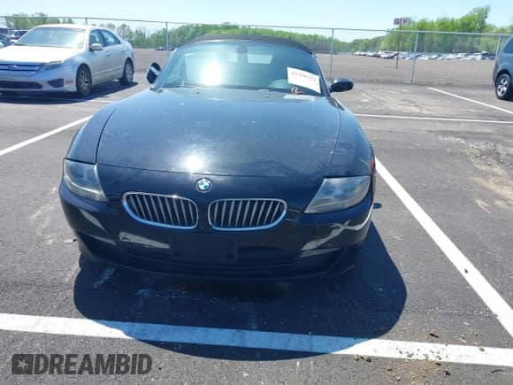2007 BMW Z4 3.0si with VIN 4USBU53567LX02991, listed as a IAAI auction lot 41990352 with 86,329 mi miles and . Bid and sale history available at DreamBid. Image 12.