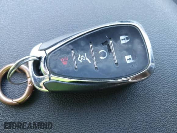 2020 Chevrolet Equinox LT with VIN 3GNAXTEV2LS544378, listed as a IAAI auction lot 42612027 with 56,396 mi miles and . Bid and sale history available at DreamBid. Image 11.