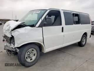 2008 Chevrolet Express Passenger z VIN 1GAHG35K881116913, wystawiony jako Copart lot #50998735 z przebiegiem Nie podano mil oraz Szkoda całkowita • Salvage title. Historia ofert i sprzedaży dostępna na DreamBid. Obrazek 1.