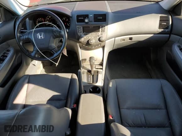 2007 Honda Accord EX-L z VIN 1HGCM56847A006157, wystawiony jako Copart lot #87378135 z przebiegiem 227 321 mil mil oraz Czysty tytuł • Clean title. Historia ofert i sprzedaży dostępna na DreamBid. Obrazek 8.