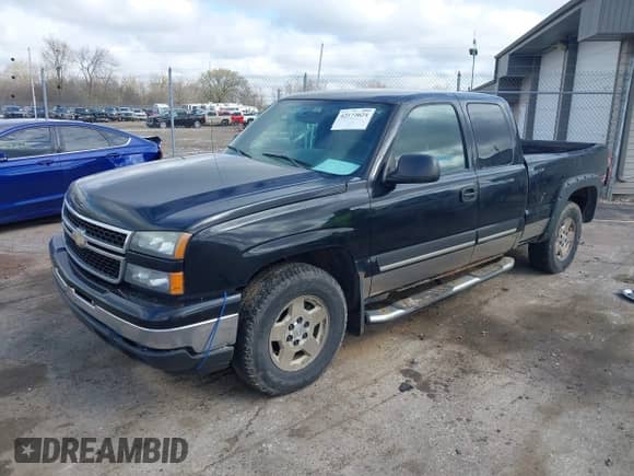 2006 Chevrolet Silverado 1500 LT3 с VIN 1GCEK19B46Z190562, выставлен на аукционе IAAI как лот 42173624 с пробегом 186 019 миль миль и . История ставок и продаж доступна на DreamBid. Изображение 17.
