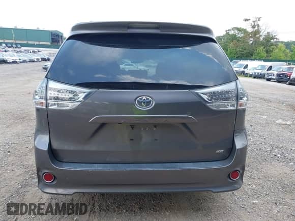 2014 Toyota Sienna SE with VIN 5TDXK3DC8ES440762, listed as a IAAI auction lot 42852260 with 191,156 mi miles and . Bid and sale history available at DreamBid. Image 17.