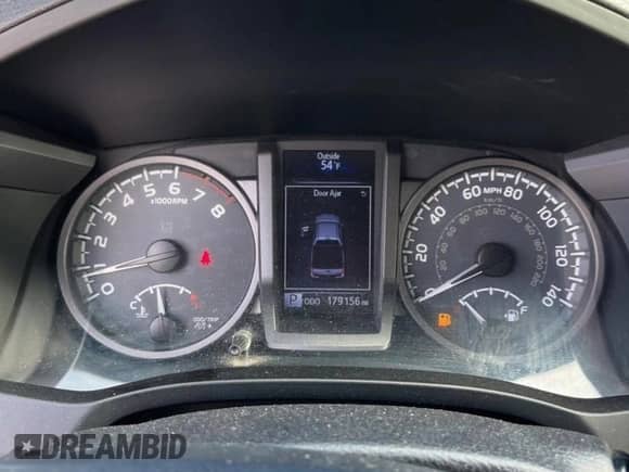 2017 Toyota Tacoma SR5 with VIN 3TMCZ5AN4HM091258, listed as a Copart auction lot 87209385 with 179,156 mi miles and Clean title. Bid and sale history available at DreamBid. Image 8.