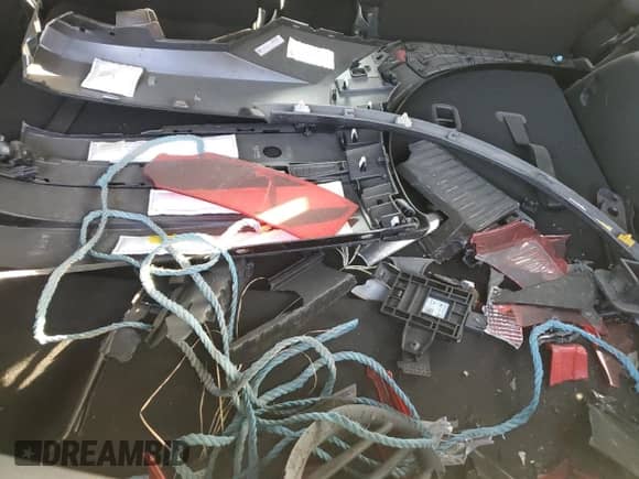 2024 Hyundai Santa Fe Calligraphy с VIN 5NMP54GL7RH062029, выставлен на аукционе Copart как лот 75965534 с пробегом 195 миль миль и Списание • Salvage title. История ставок и продаж доступна на DreamBid. Изображение 13.